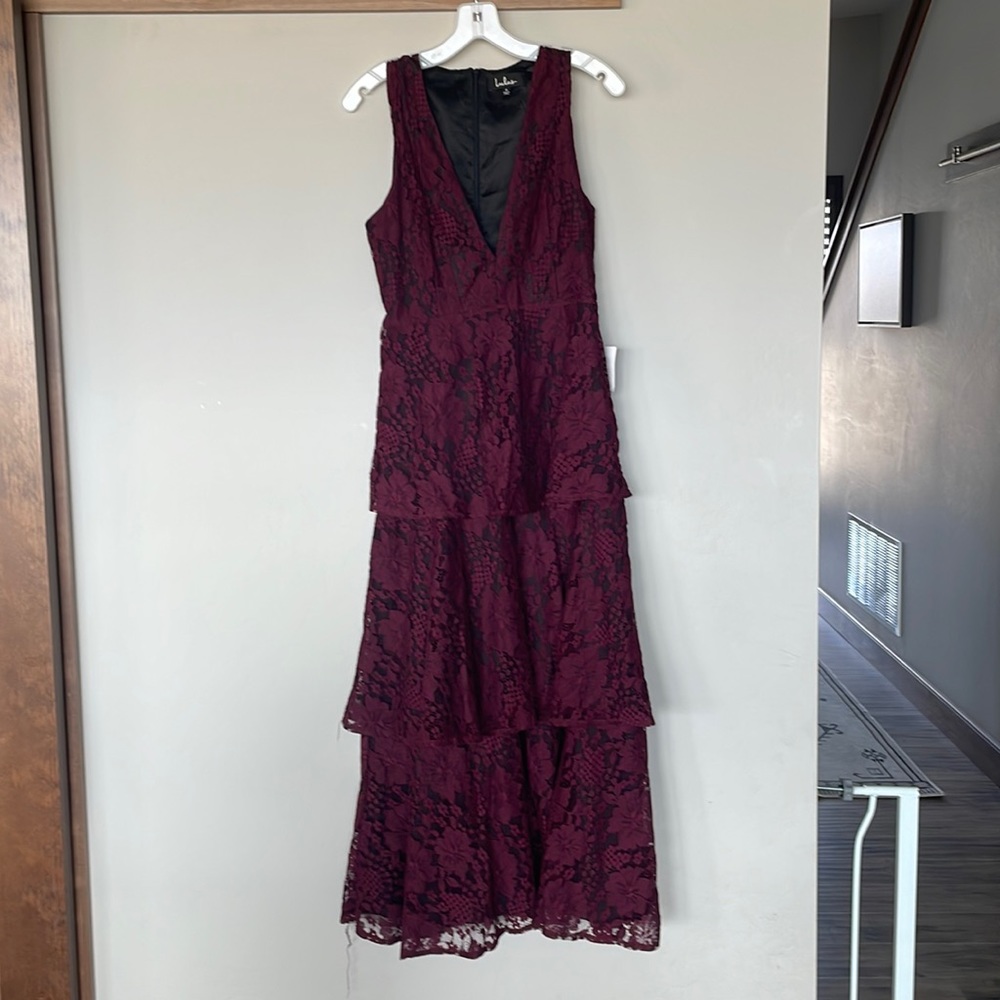 NWT Lulu’s tiered lace dress